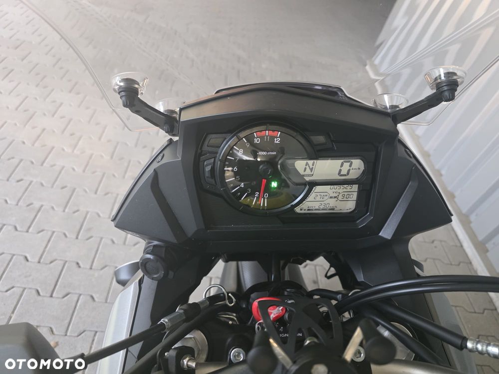 Suzuki V-STROM - 9