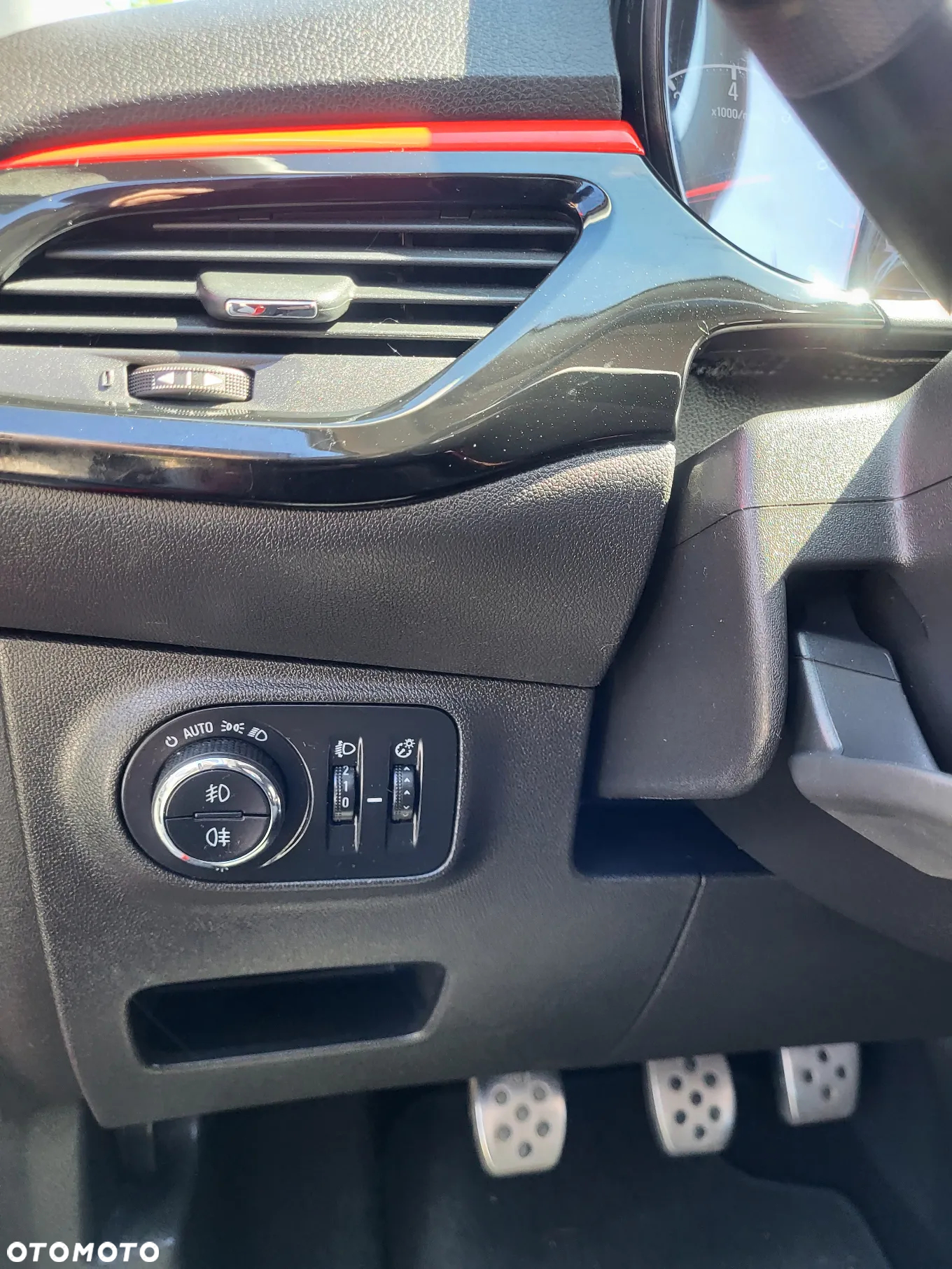 Opel Corsa 1.2 Cosmo - 19