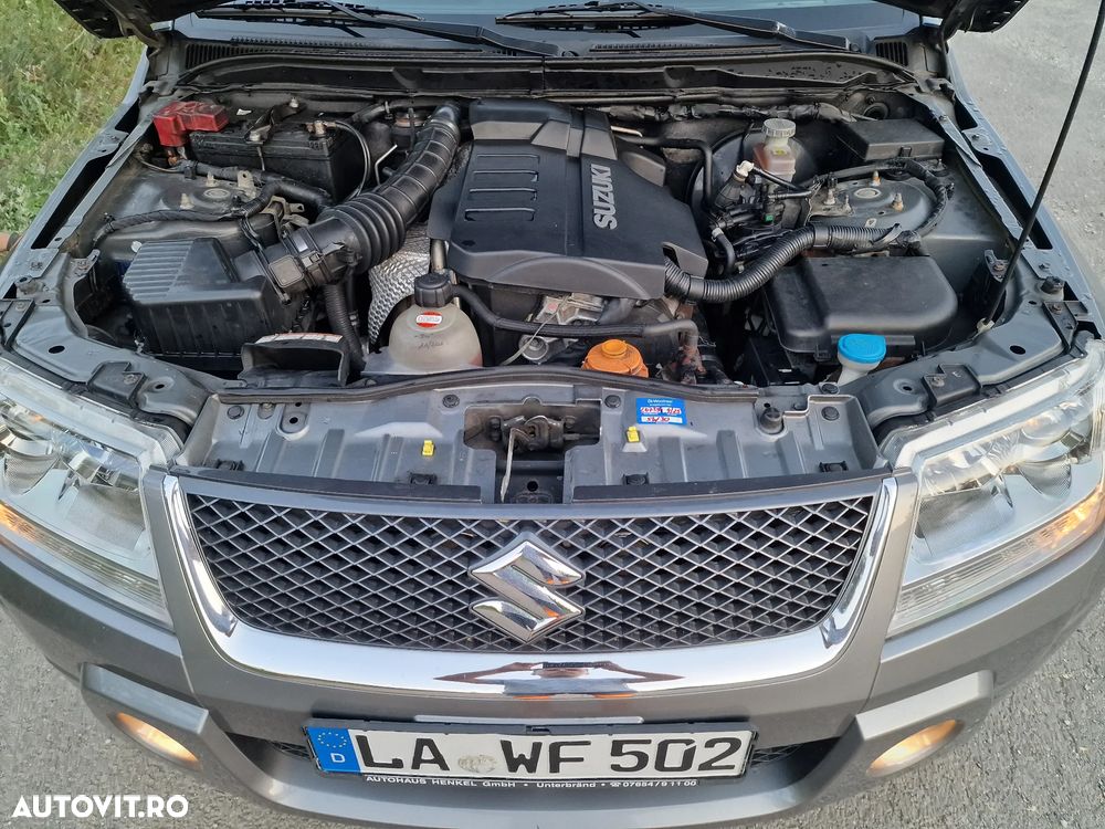 Suzuki Grand Vitara 1.9 DDiS Comfort DPF Family - 22