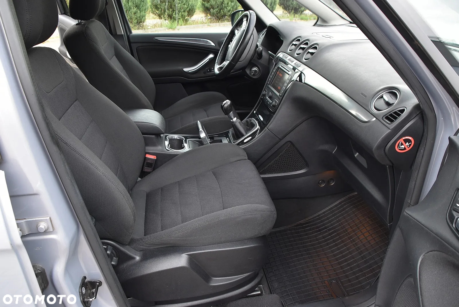Ford Galaxy - 20