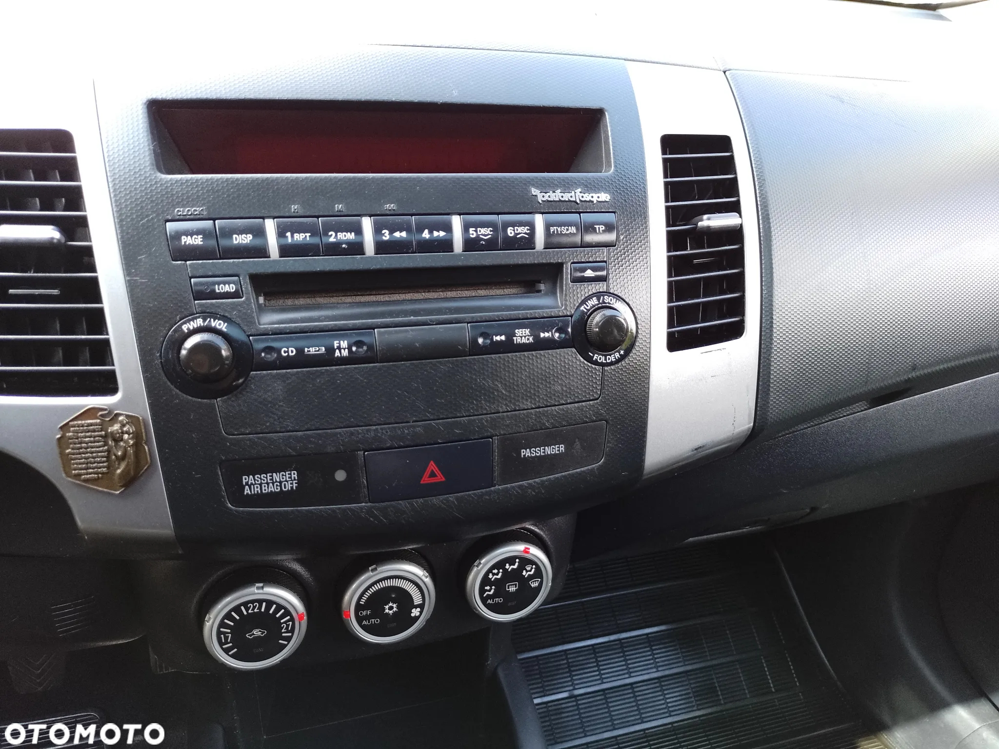 Mitsubishi Outlander 2.2 DID Intense + - 15