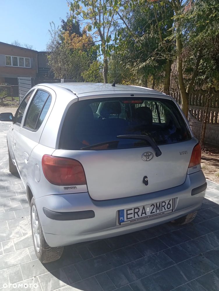Toyota Yaris 1.0 Luna - 18