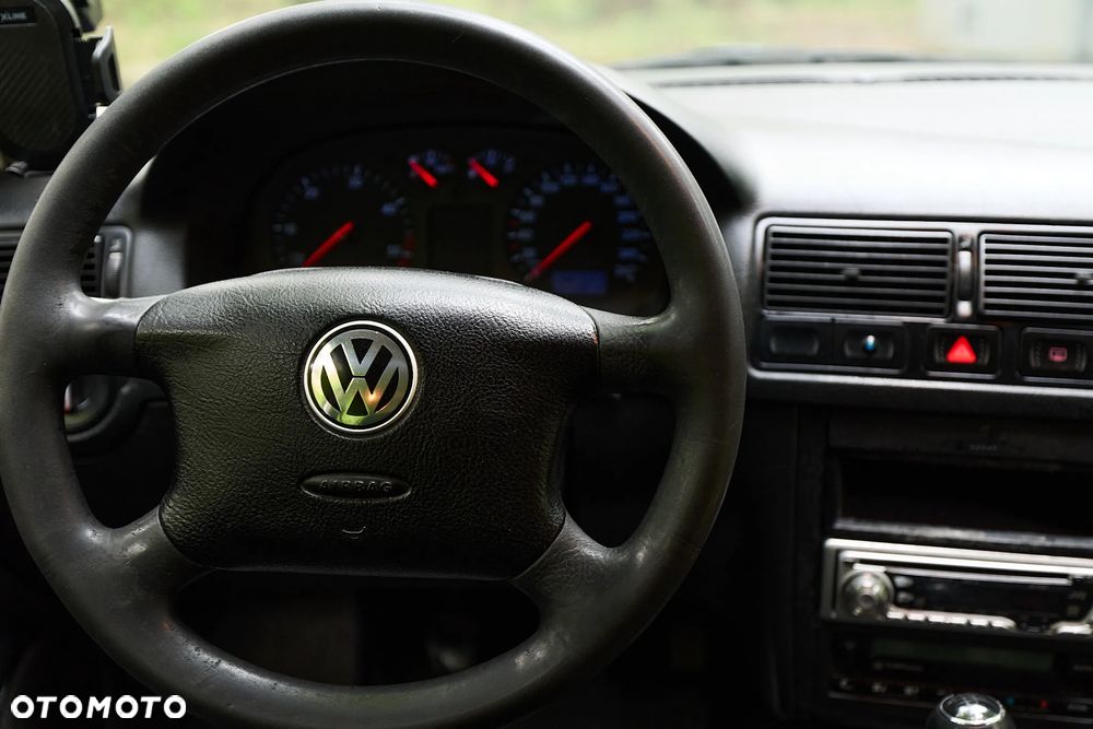 Volkswagen Golf - 14
