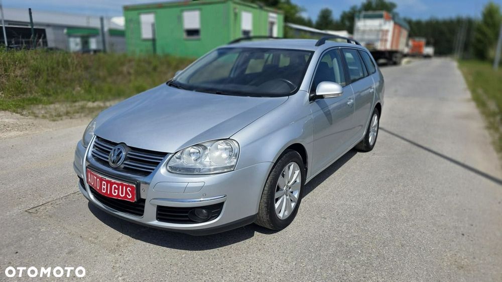 Volkswagen Golf - 8