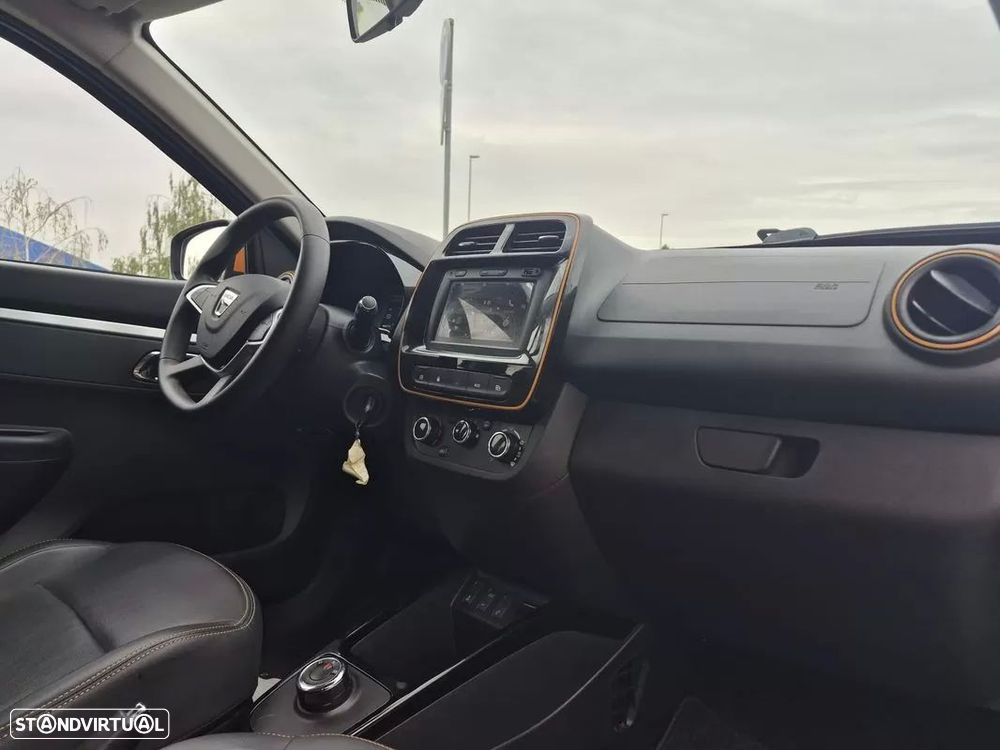 Dacia Spring - 12