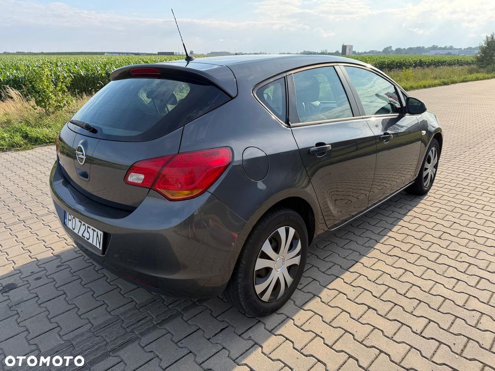 Opel Astra 1.6 Cosmo - 3