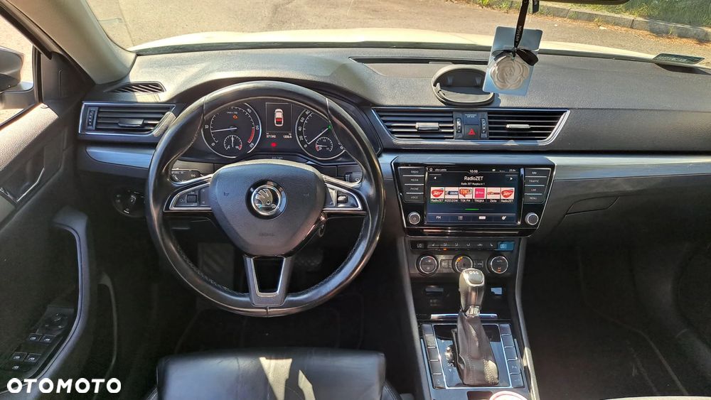 Skoda Superb 2.0 TDI Style DSG - 22