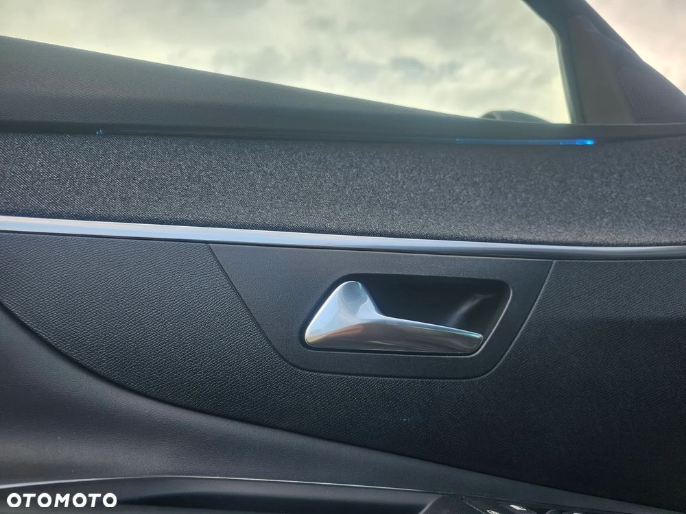 Peugeot 3008 1.5 BlueHDi GT Pack S&S EAT8 - 12