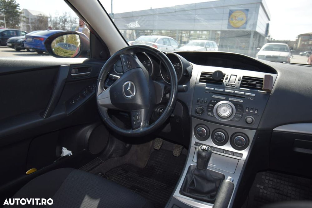 Mazda 3 - 7