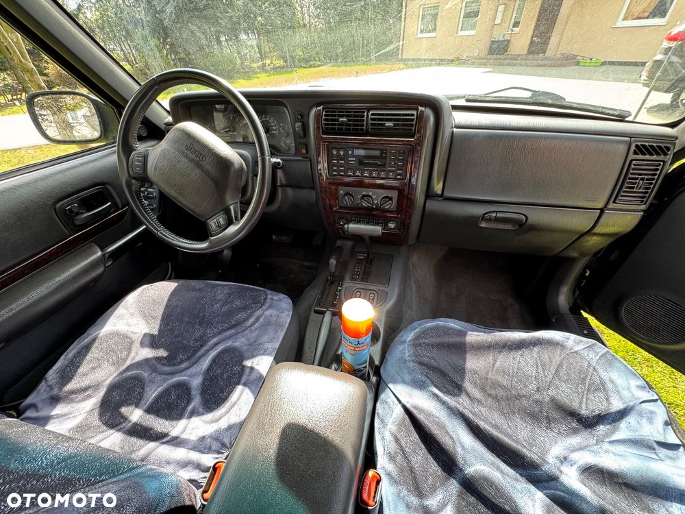 Jeep Cherokee 4.0 Limited - 9