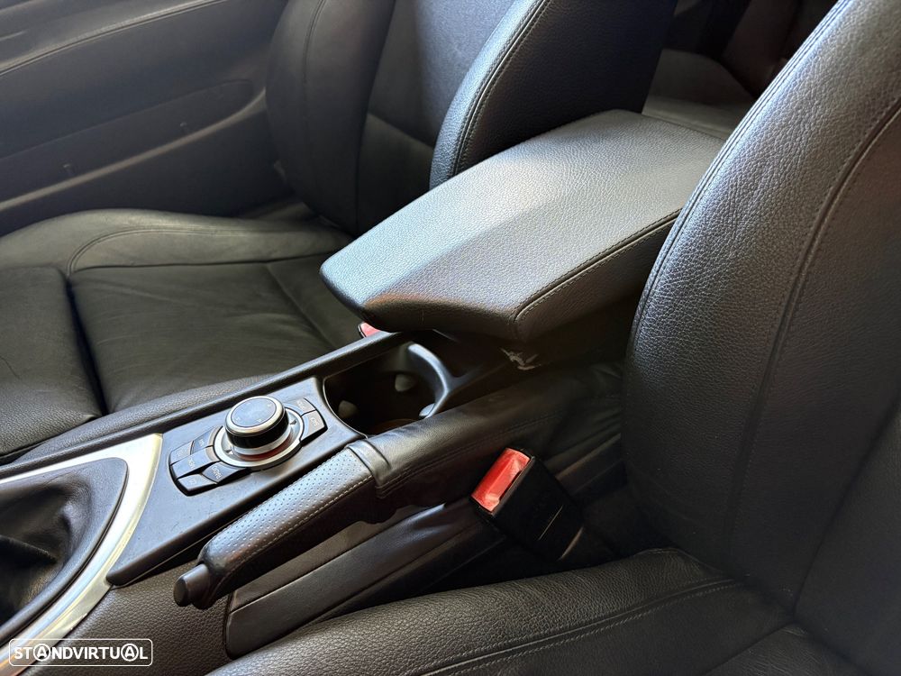 BMW 123 d Cabrio - 41