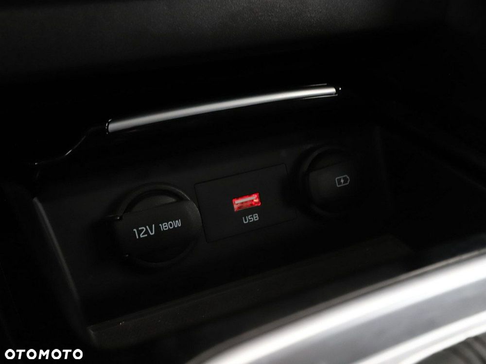 Kia Ceed 1.6 GDI DCT OPF Vision - 30