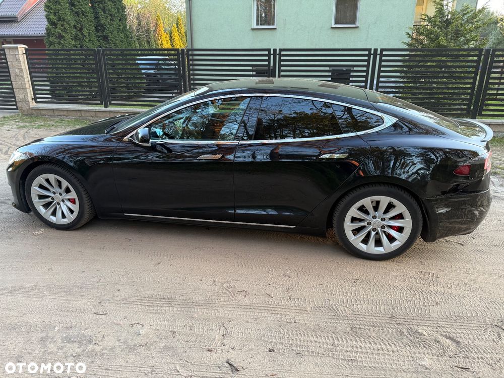 Tesla Model S Performance - 8