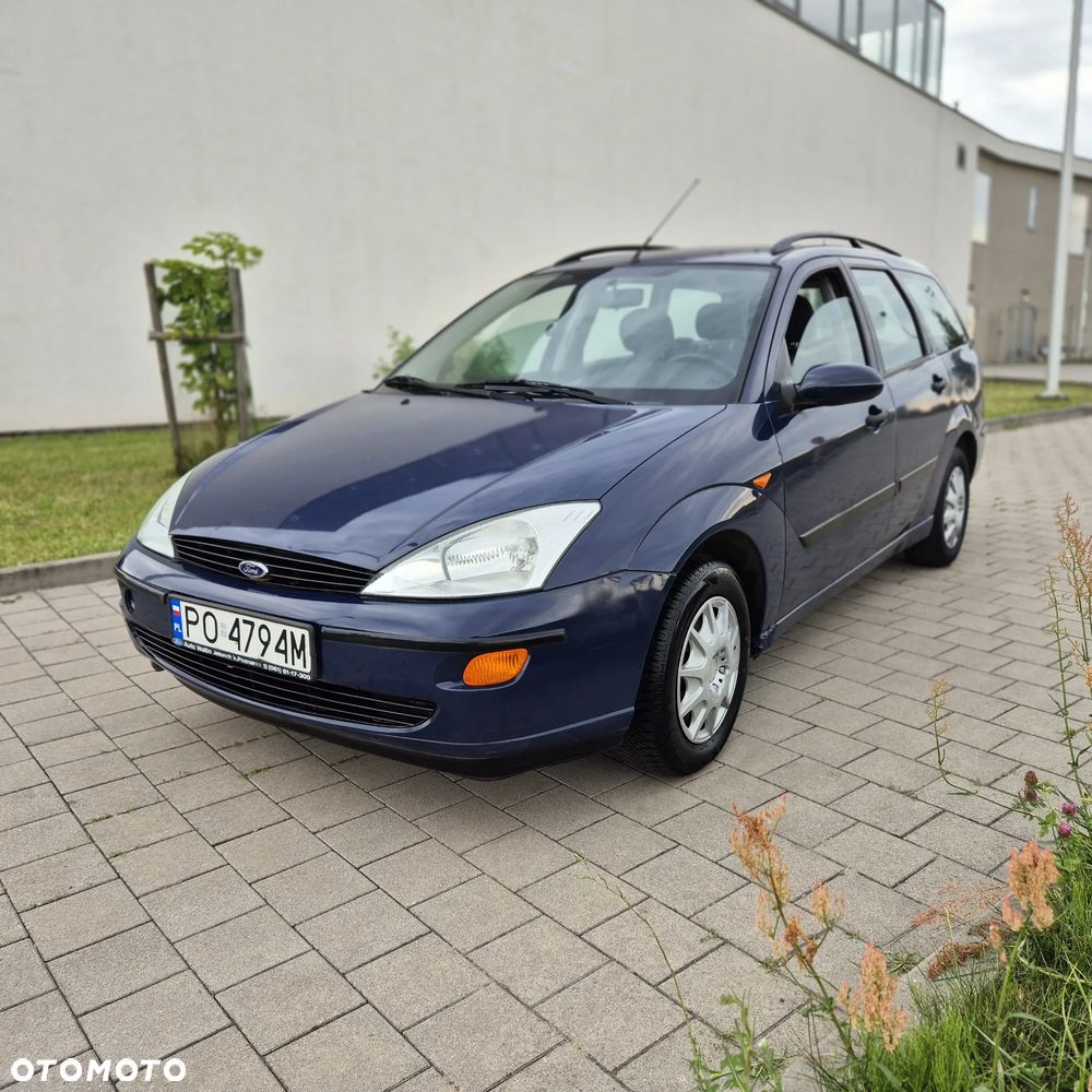 Ford Focus 1.4 Trend - 4