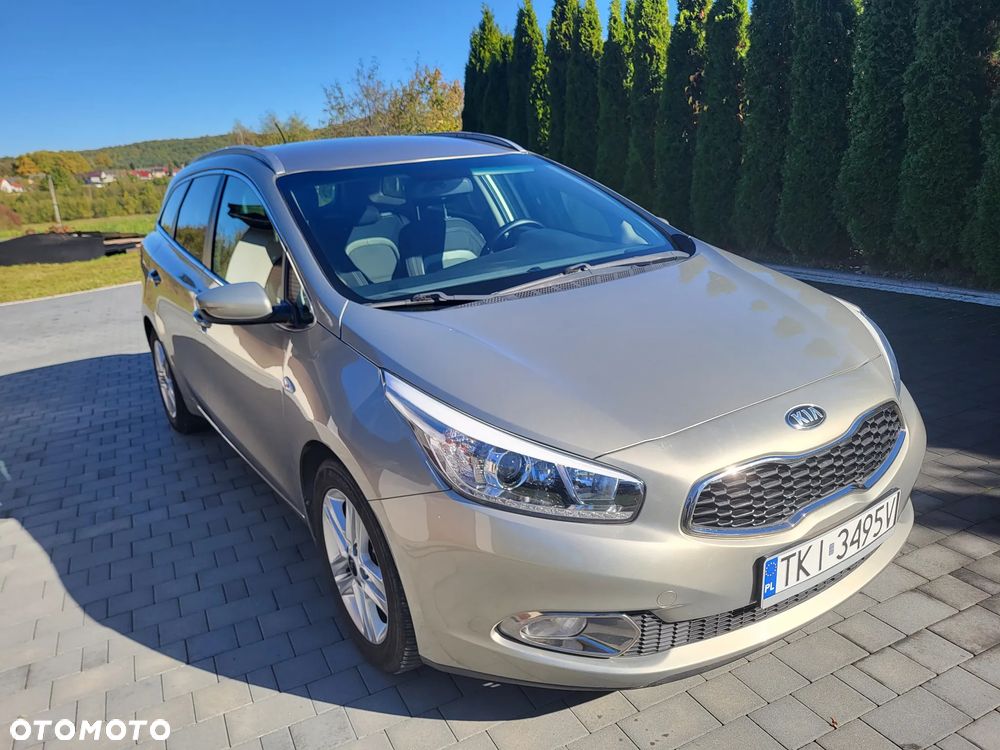 Kia Ceed - 9