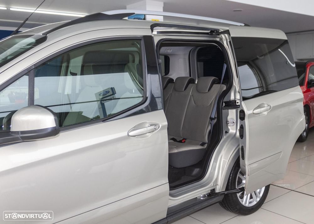 Ford Tourneo Courier 1.0 EcoBoost Titanium - 6