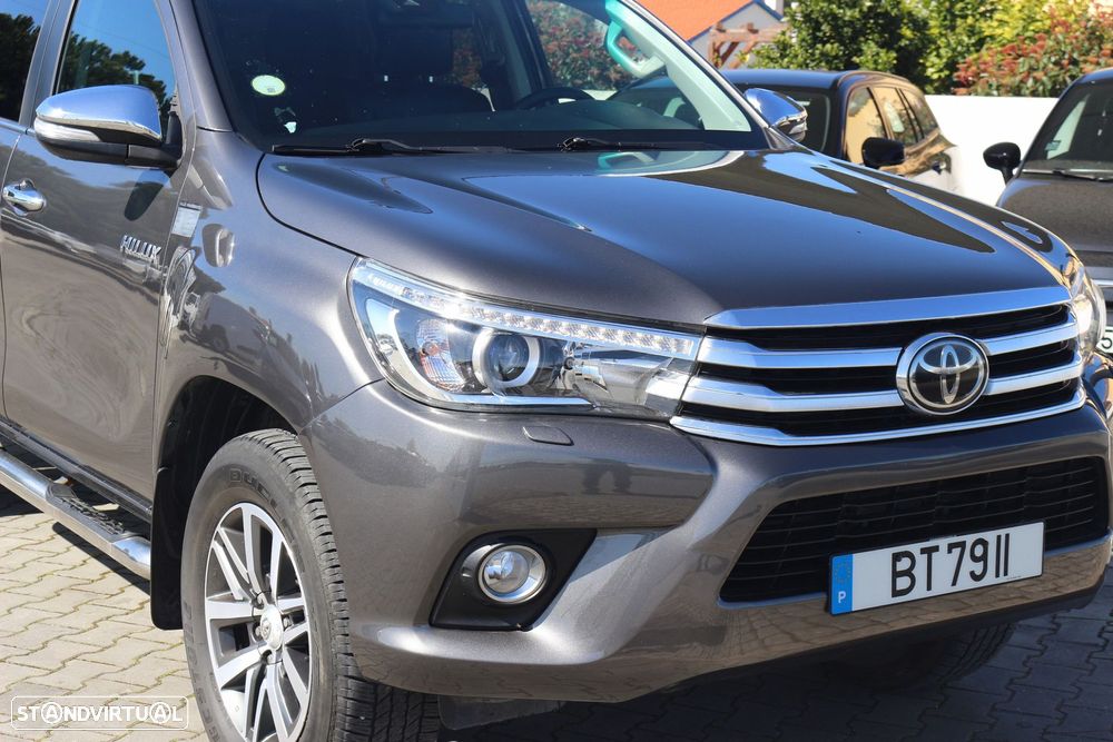 Toyota Hilux 2.4 D-4D 4WD Tracker - 4