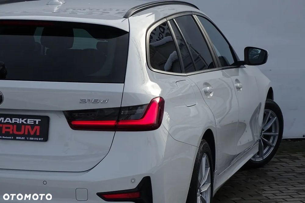 BMW Seria 3 318d Edition Luxury Line Purity - 15