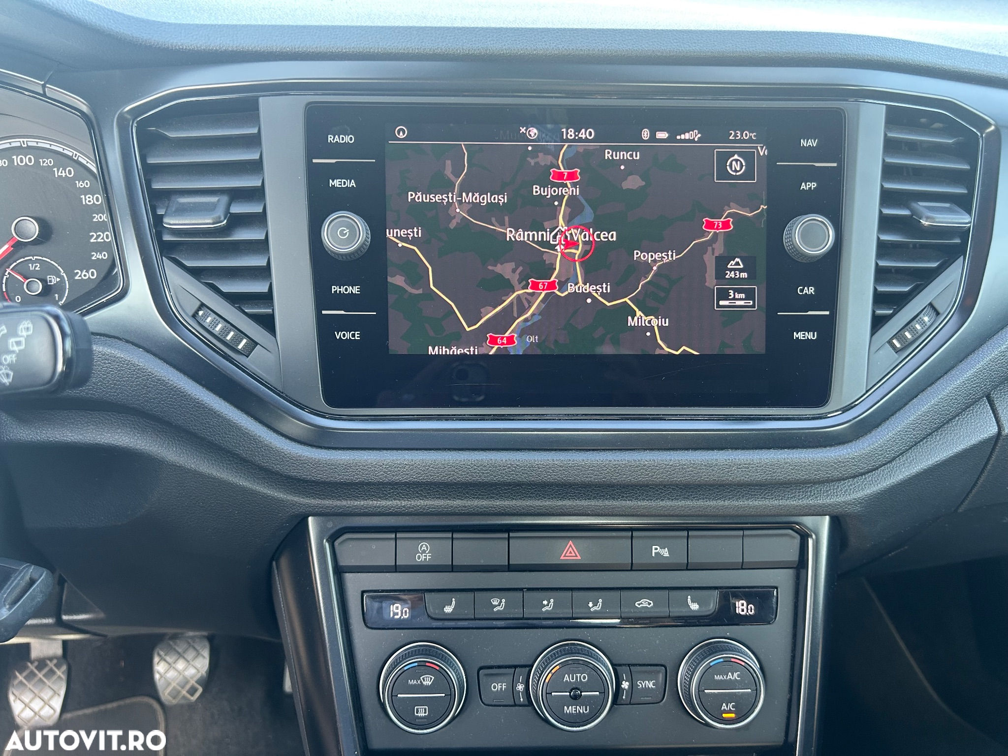 Volkswagen T-ROC 1.6 TDI Design - 11
