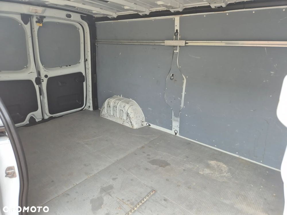 Renault Trafic - 10