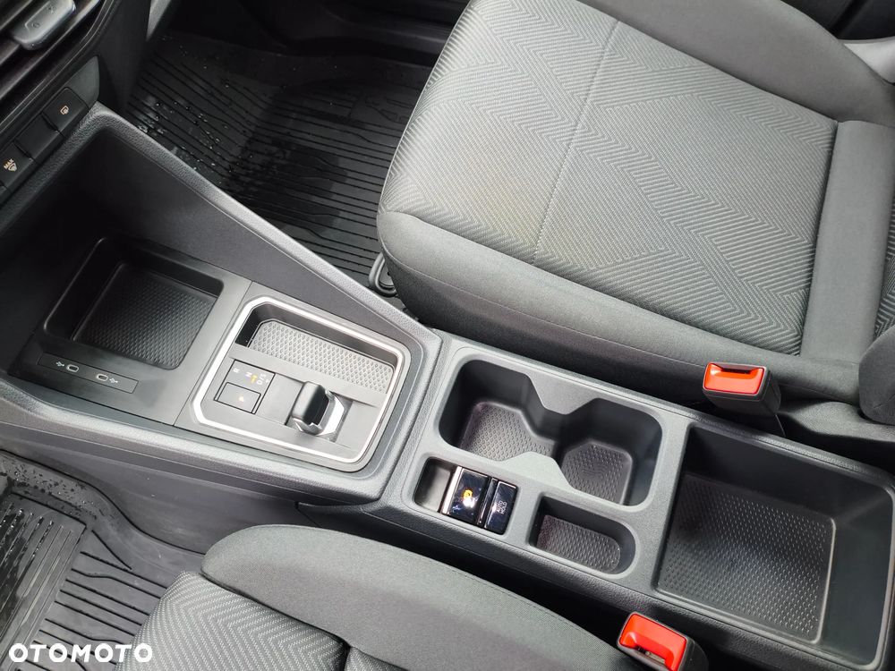 Ford Transit Connect L2 - 18