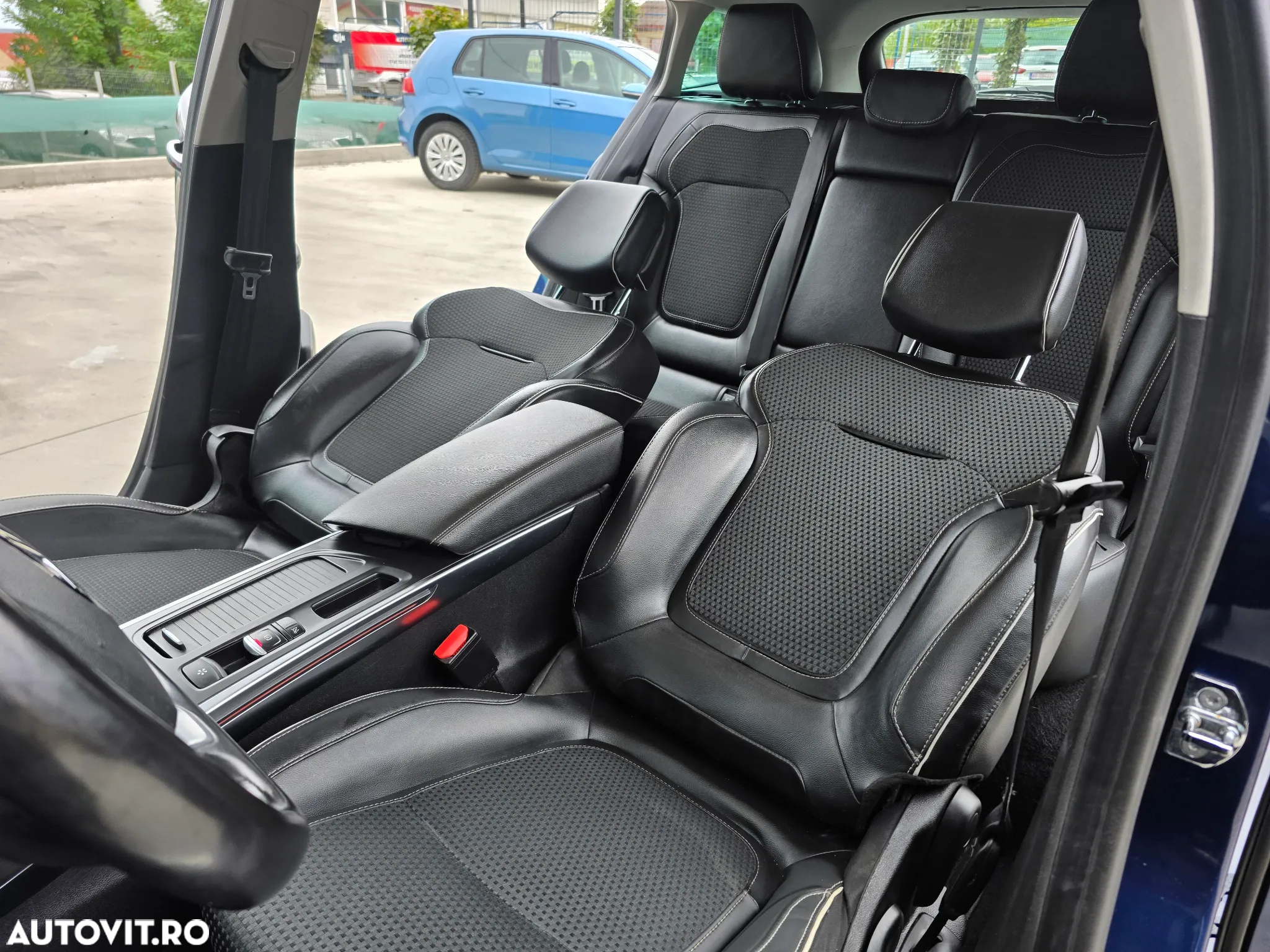 Renault Megane Grandtour dCi 110 FAP EDC BOSE Edition - 26