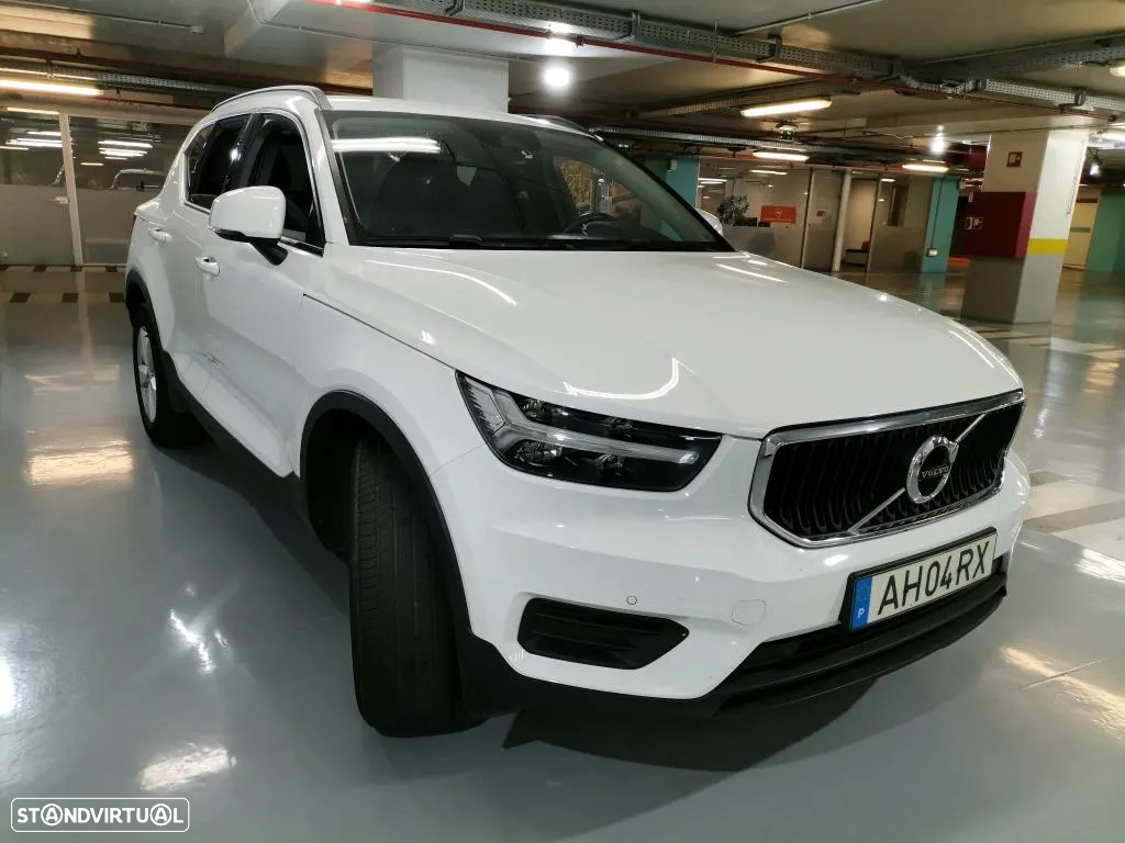 Volvo XC 40 1.5 T3 Momentum Core - 4