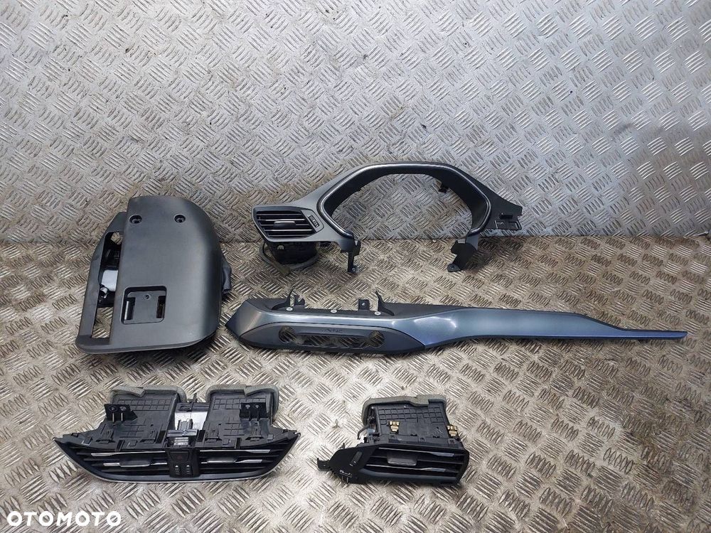 RAMKA LICZNIKA KRATKI NAWIEWU LISTWA OZDOBNA KONSOLI FORD FOCUS MK4 EU - 1