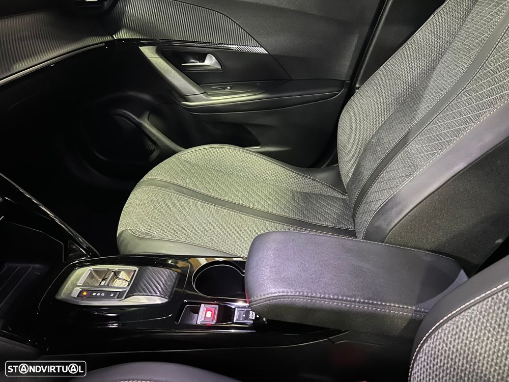 Peugeot 2008 1.2 Hybrid Allure e-DCS6 - 10