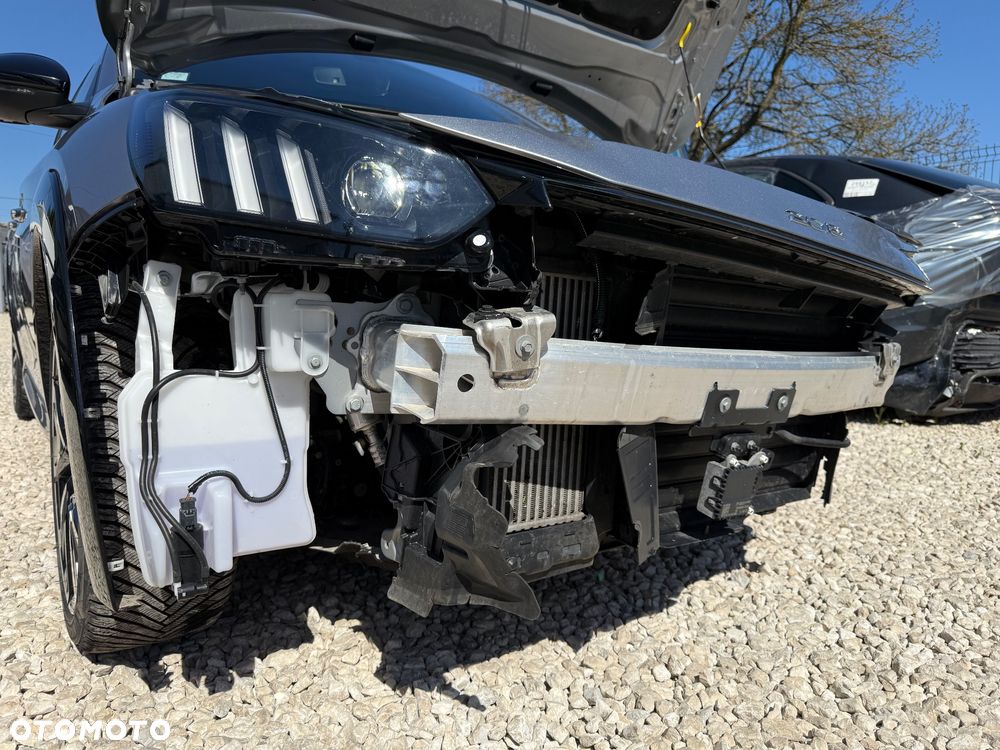 Peugeot 208 - 26