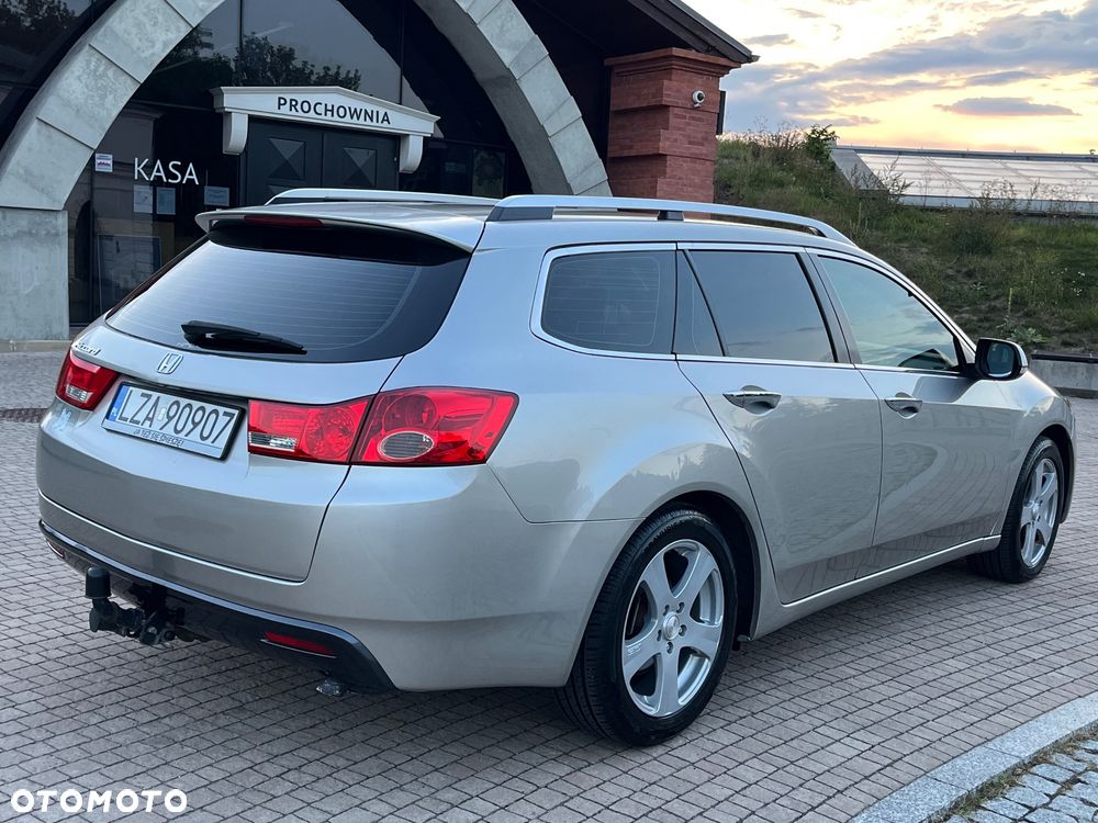Honda Accord - 4
