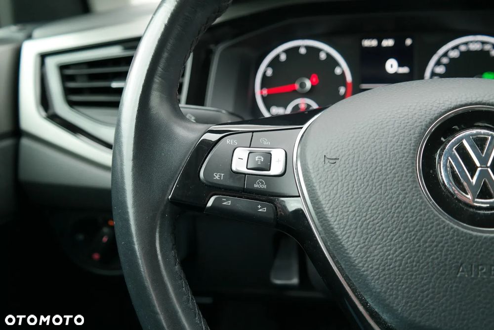 Volkswagen Polo 1.0 TSI Comfortline DSG - 17