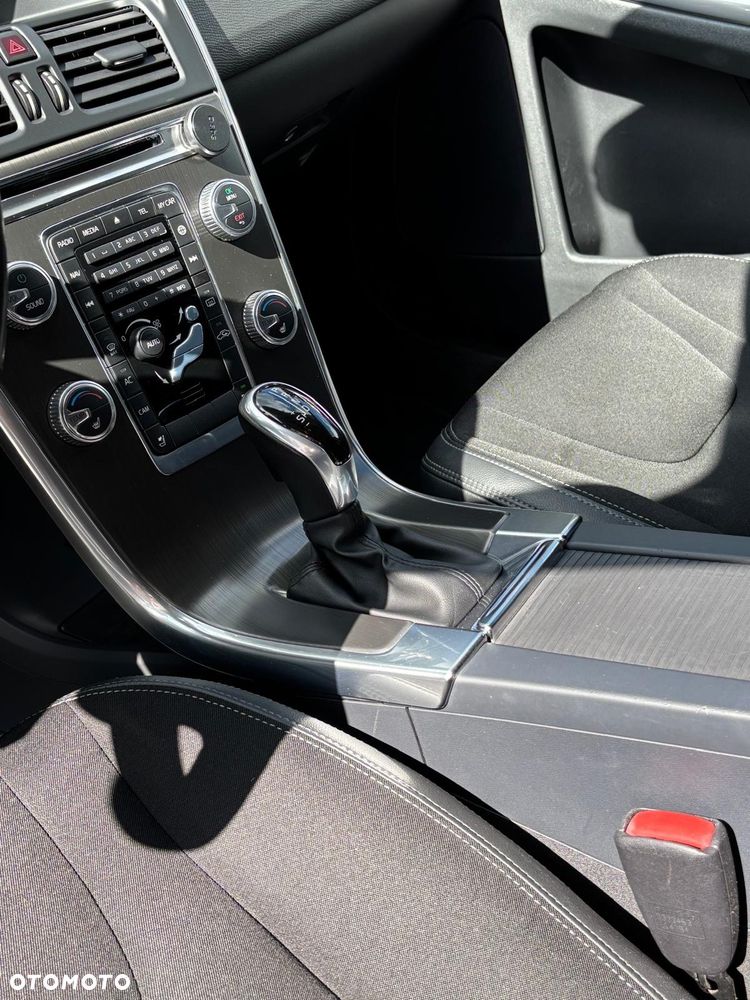 Volvo XC 60 D3 Momentum - 30