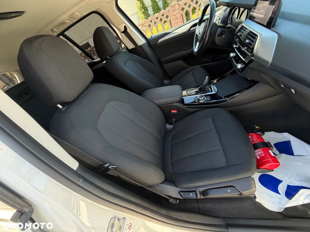 BMW X3 xDrive20i GPF Advantage - 14