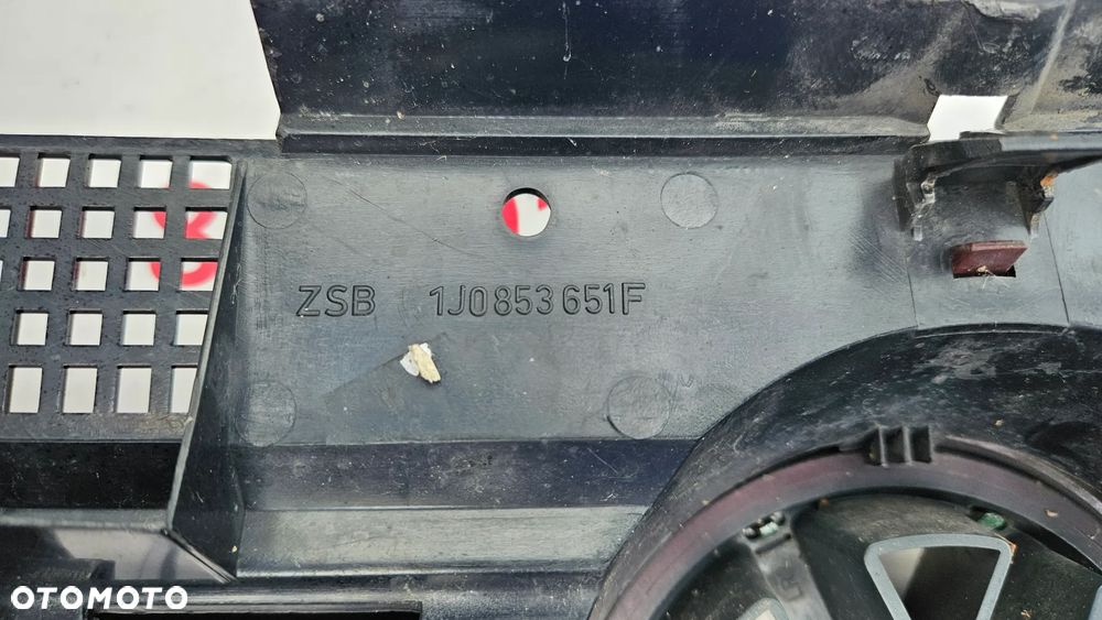 VW Golf IV 4 1J Atrapa zderzaka przedniego Grill Kratka środkowa Logo VW 1J0853651F kolor LC3K - 8