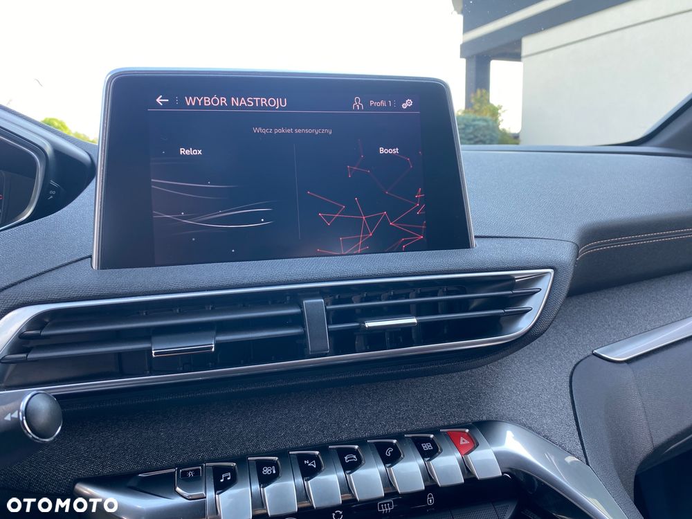Peugeot 3008 1.2 PureTech Allure S&S - 12