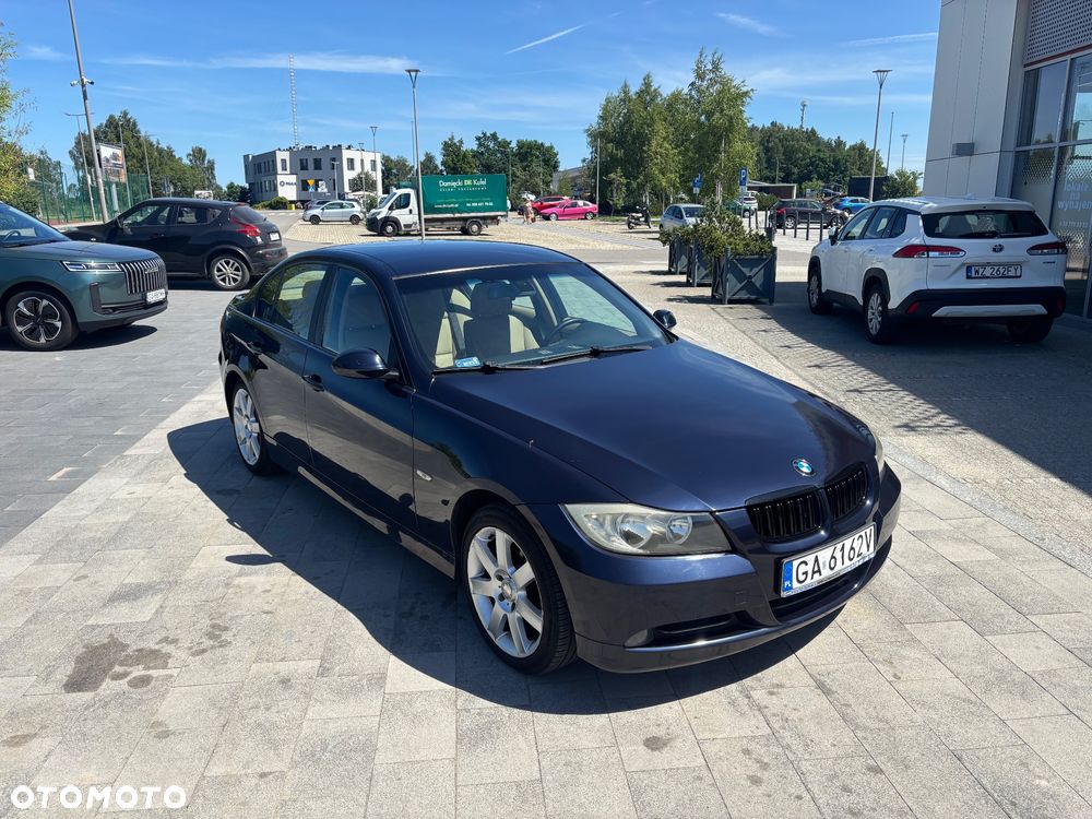 BMW Seria 3 320d DPF - 1