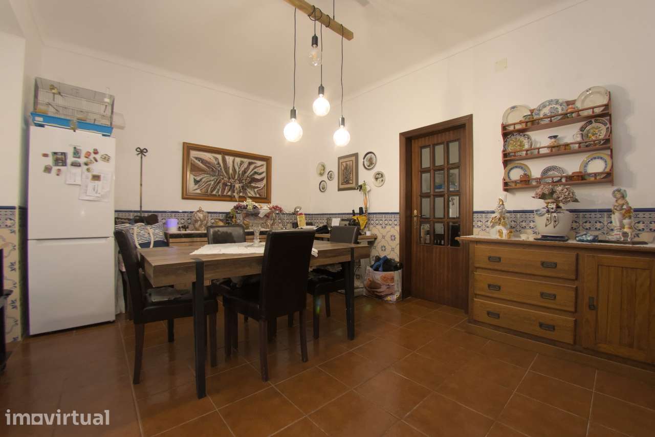 Moradia Remodelada no Alentejo: O Refúgio Familiar Perfeito com Potenc - Grande imagem: 2/14