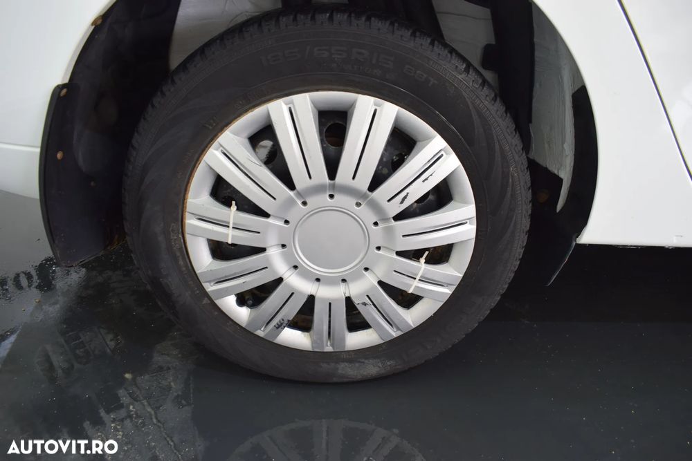 Dacia Logan 1.2 73 CP Laureate - 17