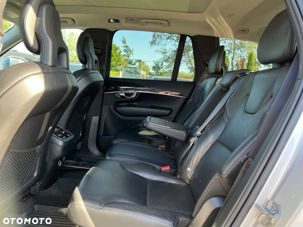 Volvo XC 90 - 28