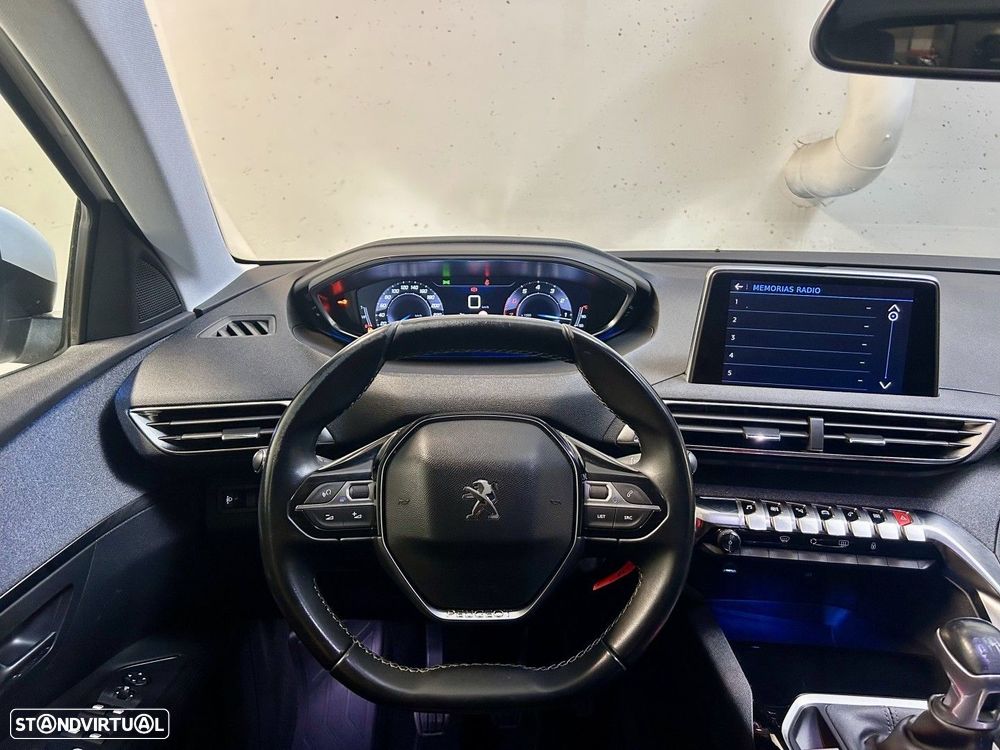 Peugeot 3008 1.2 PureTech Allure - 10