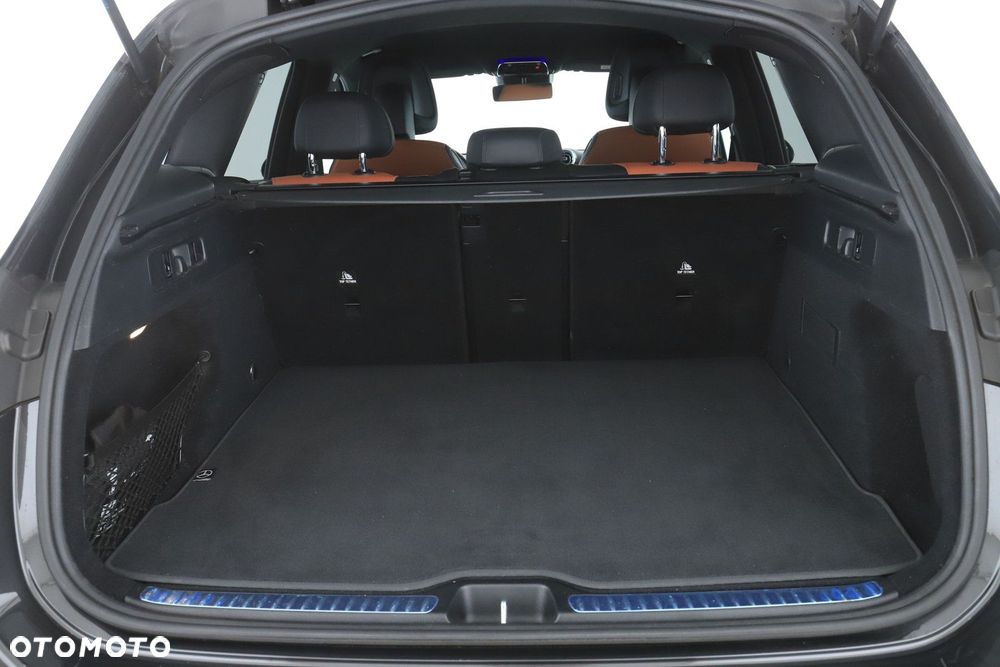 Mercedes-Benz GLC - 29