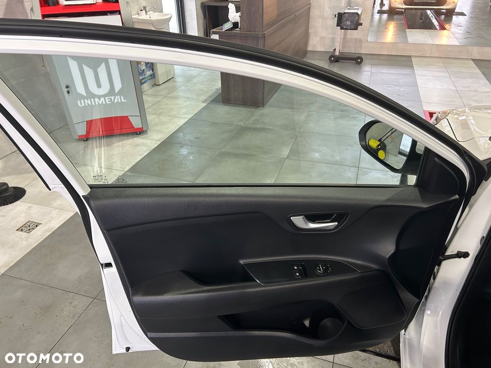 Kia Rio 1.2 Business Line - 18