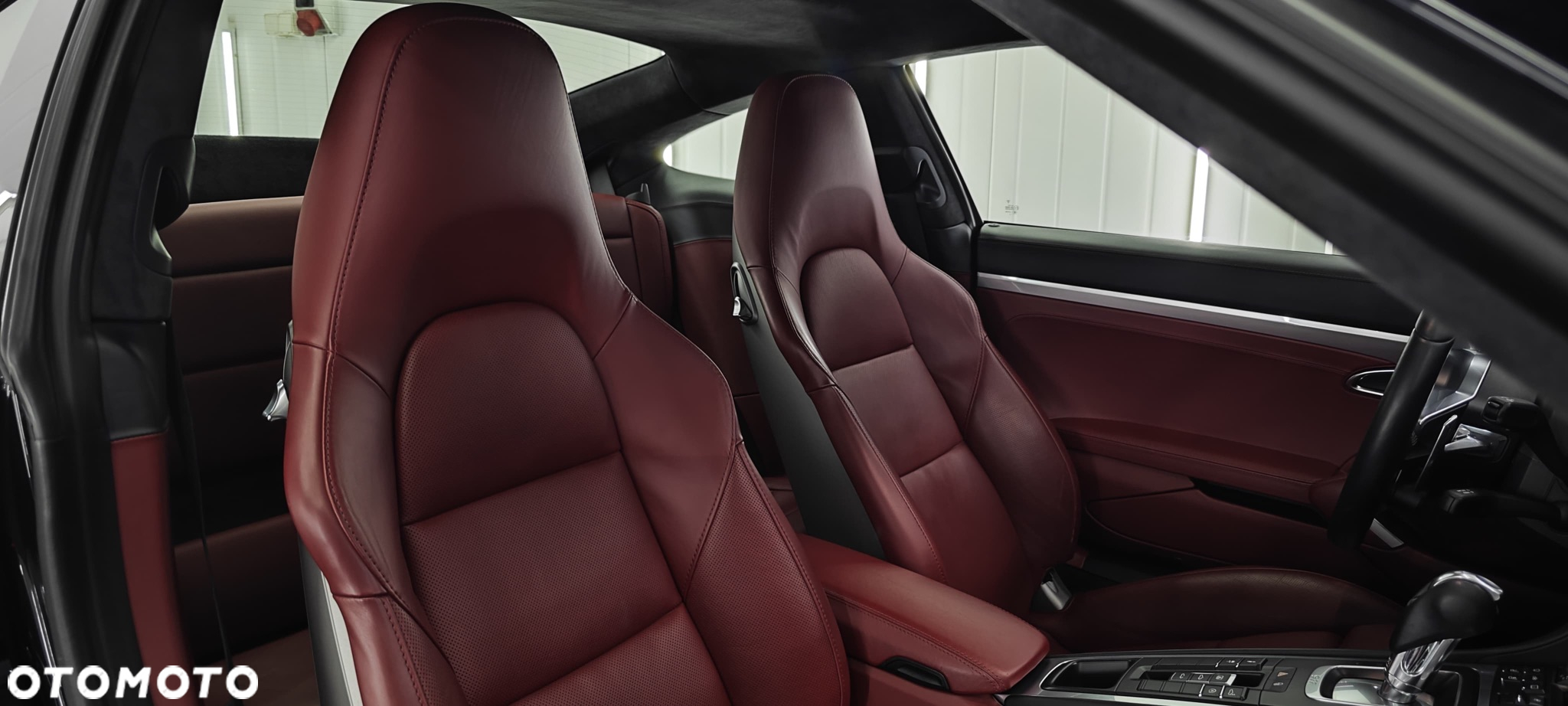 Porsche 911 Carrera PDK - 32
