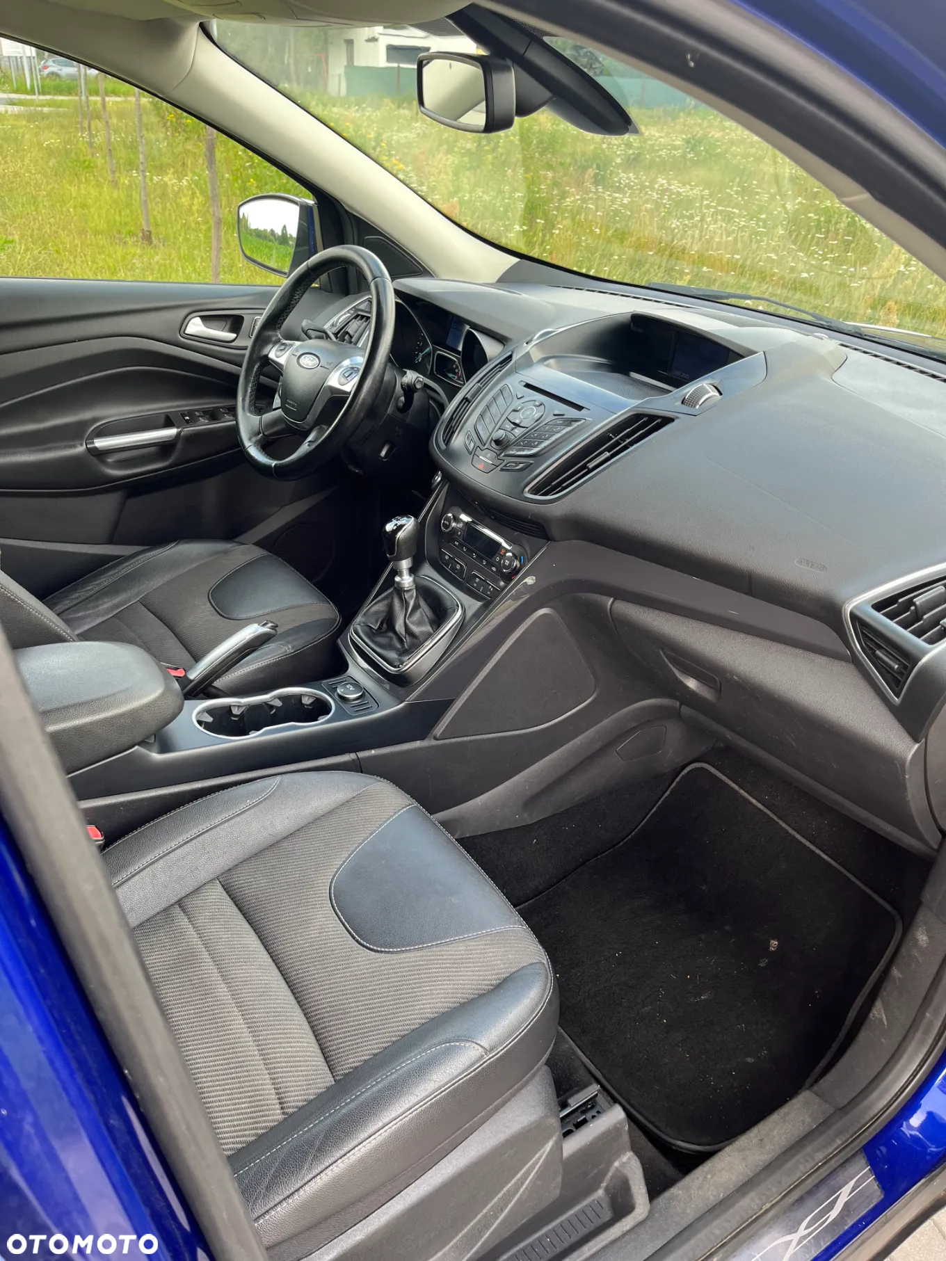 Ford Kuga 2.0 TDCi 2x4 Titanium - 13