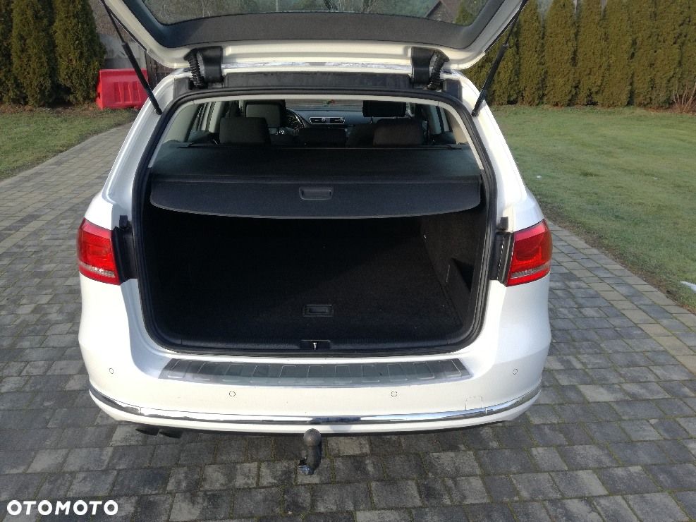 Volkswagen Passat 2.0 TDI Comfortline DSG - 12