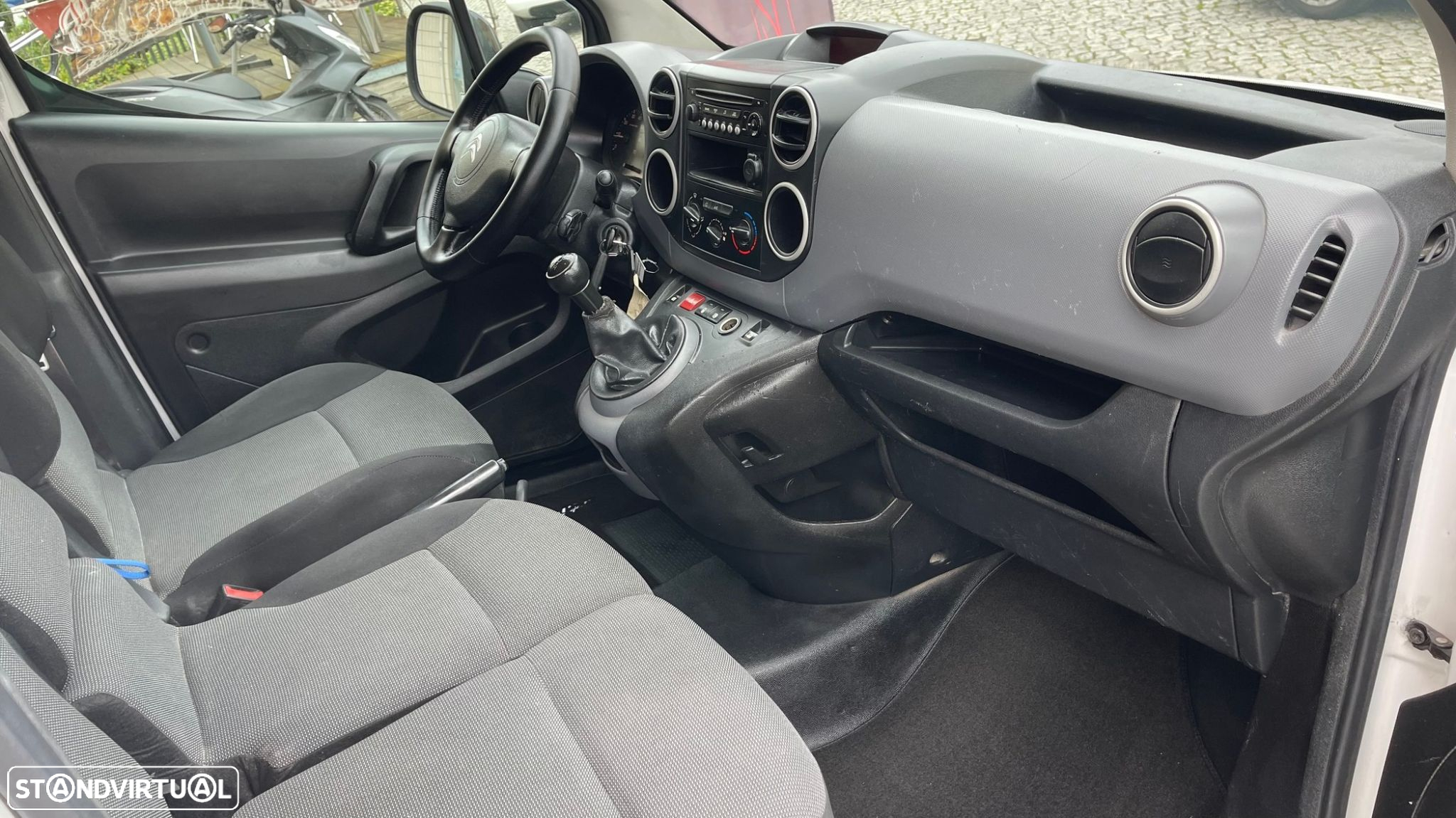 Citroën Berlingo 1.6 BlueHDi Feel - 19
