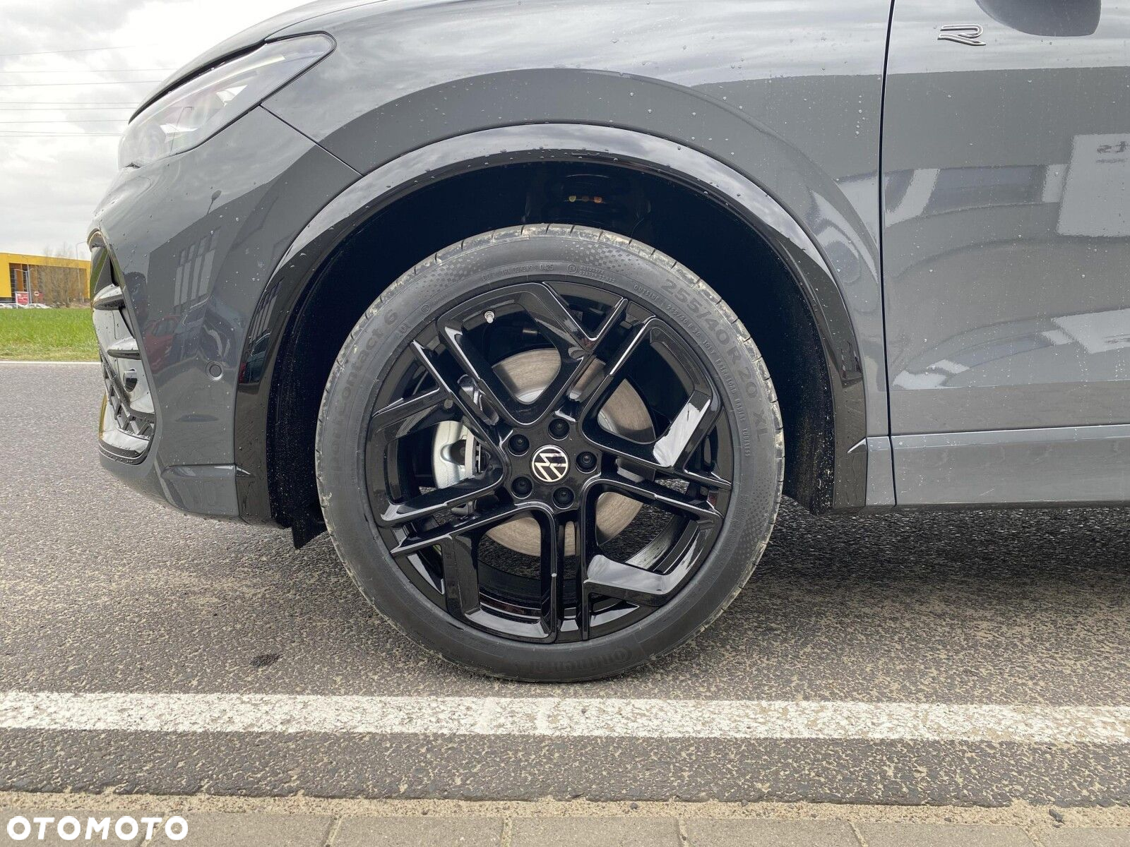 Volkswagen Tiguan - 12