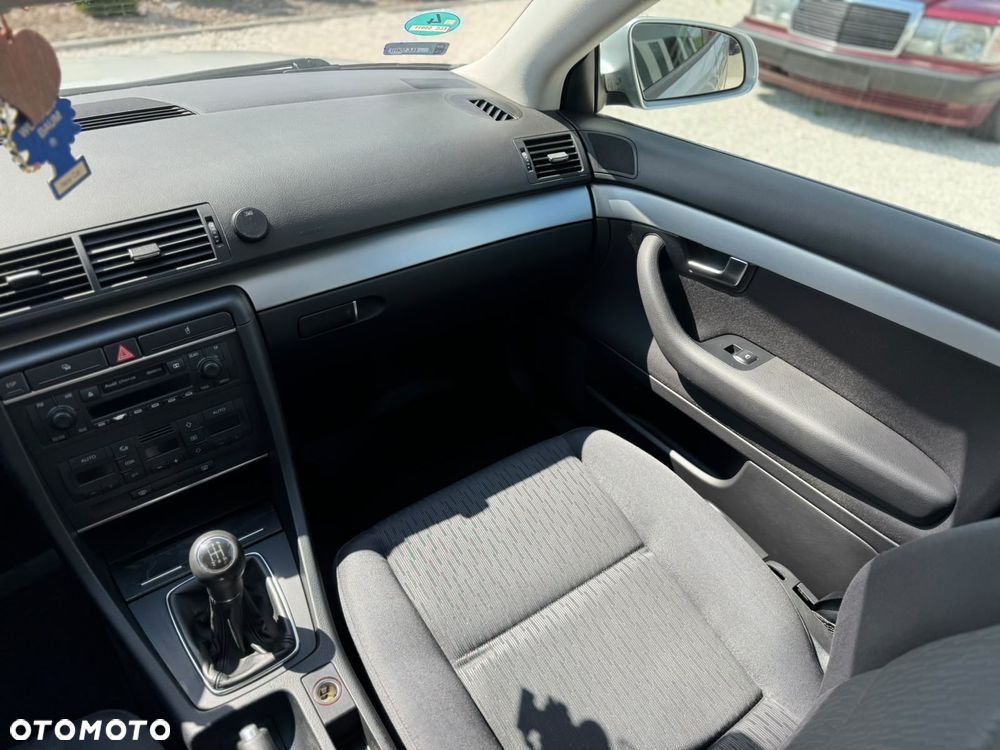 Audi A4 Avant - 13