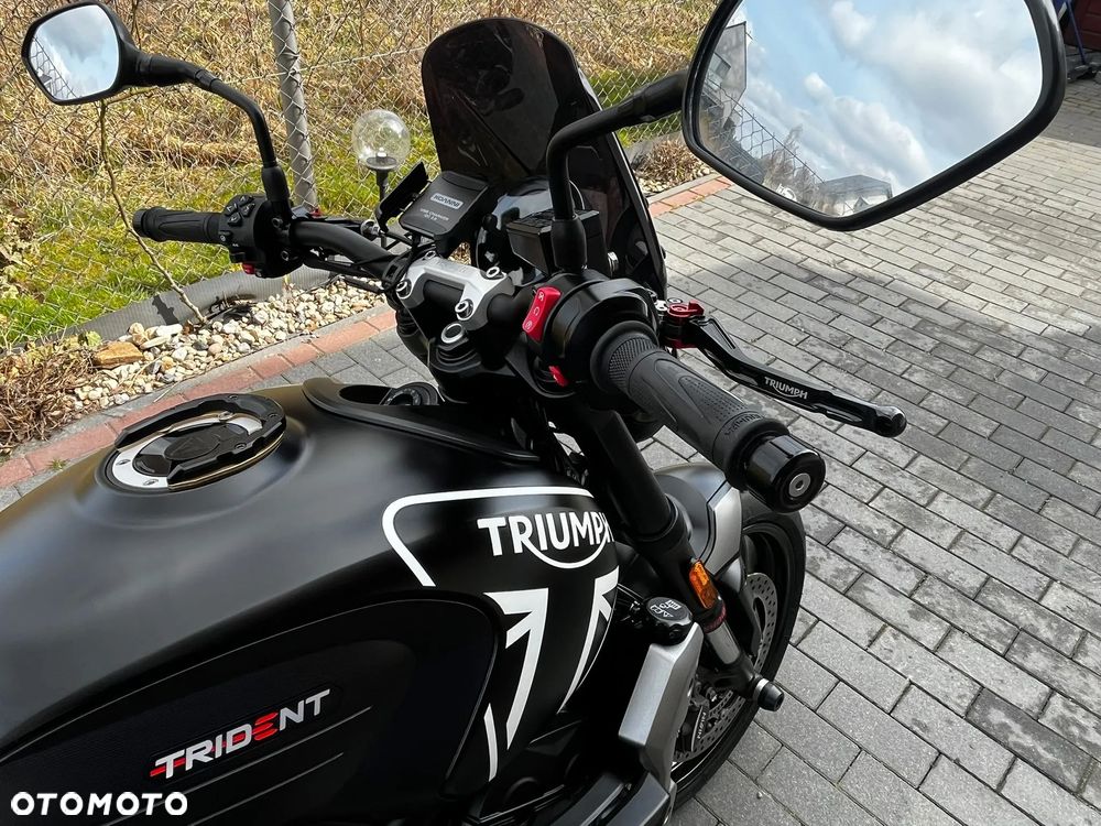 Triumph Trident - 5
